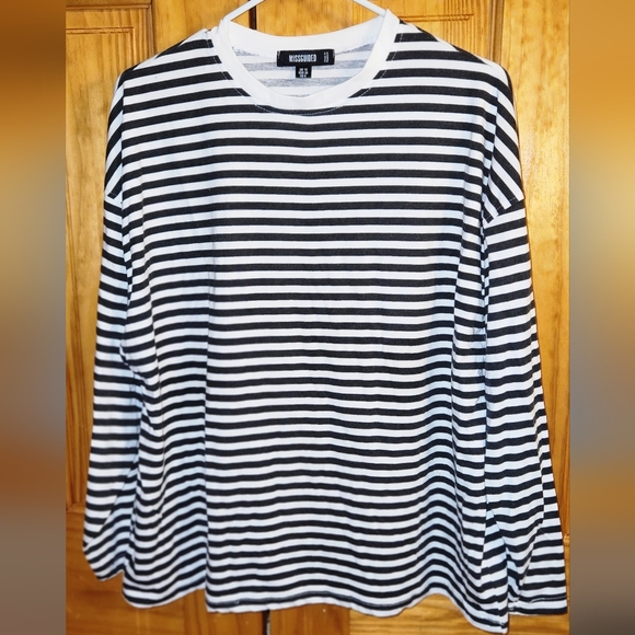 Striped Long sleeve - Picture 2 of 2